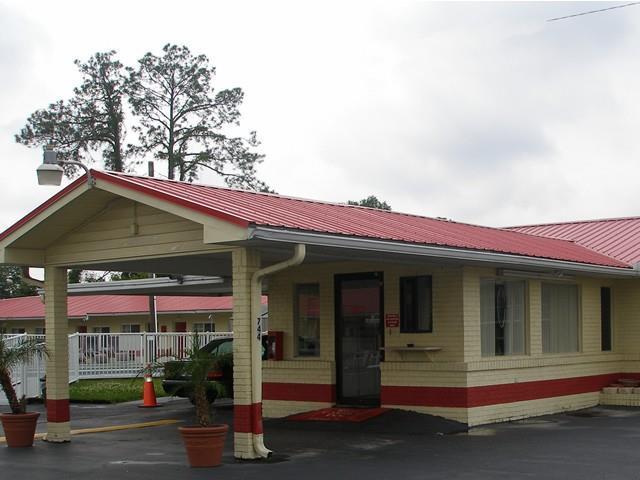 Red Carpet Inn Starke Exterior photo